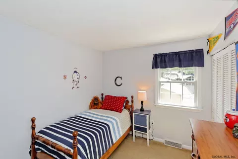 4 Ho Hum Ln, Saratoga Springs, NY 12866 photo 19