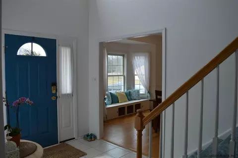 23 Mosall Dr, Slingerlands, NY 12159 photo 2