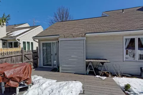 51 Constitution Ct, Glenmont, NY 12077 photo 21