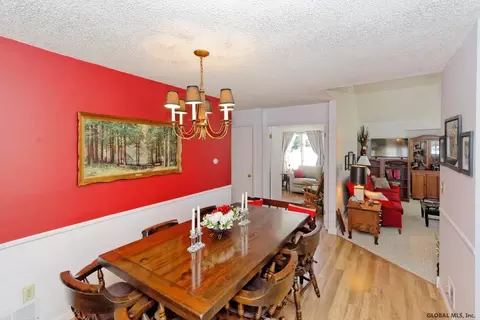 51 Constitution Ct, Glenmont, NY 12077 photo 9