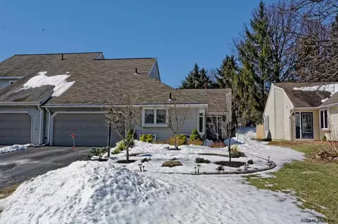 51 Constitution Ct, Glenmont, NY 12077 photo 1
