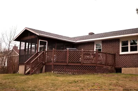 42 Werner Rd, Halfmoon, NY 12065 photo 5