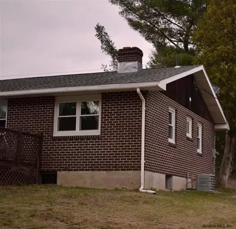 42 Werner Rd, Halfmoon, NY 12065 photo 6