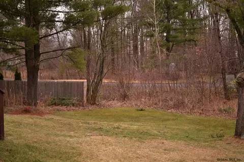42 Werner Rd, Halfmoon, NY 12065 photo 3