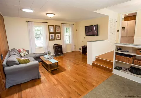 18 Mccormack Rd, Slingerlands, NY 12159 photo 7