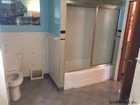 2426 Albany St, Schenectady, NY 12304 photo 8