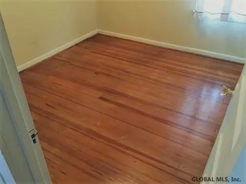 2426 Albany St, Schenectady, NY 12304 photo 12