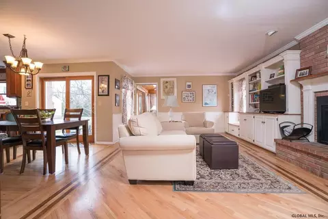 5 Wembly Ct, Delmar, NY 12054 photo 12