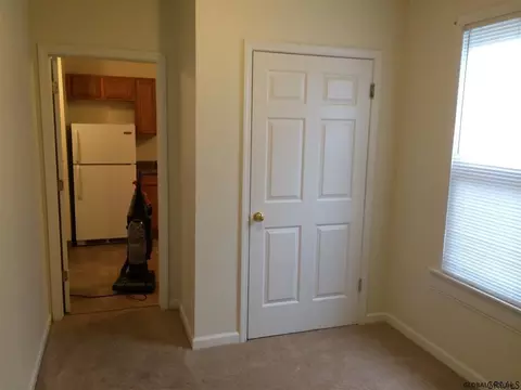 5 Monroe St, Schenectady, NY 12305 photo 9