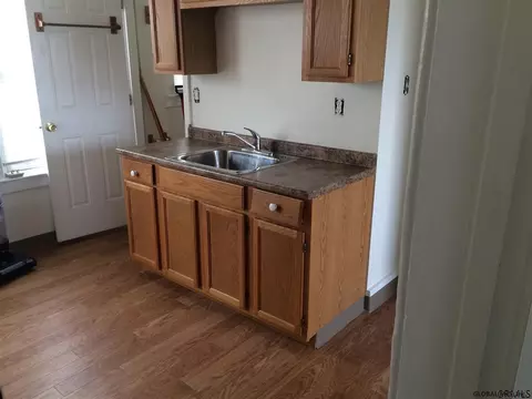 5 Monroe St, Schenectady, NY 12305 photo 7
