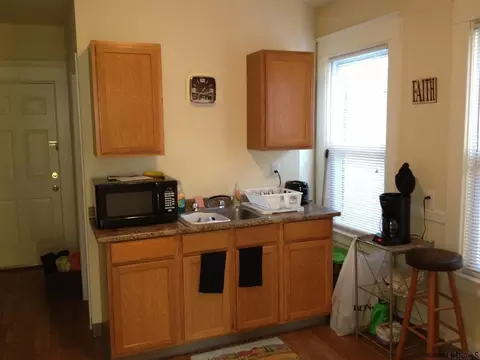5 Monroe St, Schenectady, NY 12305 photo 6