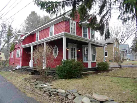 58 Hudson Ave, Delmar, NY 12054 photo 2