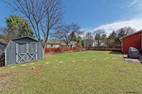 17 Olympian Dr, Slingerlands, NY 12159 photo 24