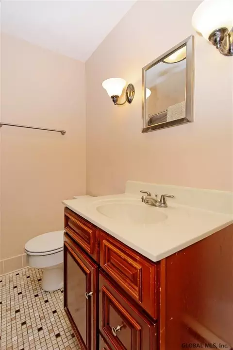 17 Olympian Dr, Slingerlands, NY 12159 photo 19