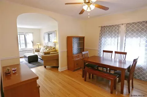 219 Eastholm Rd, Schenectady, NY 12304 photo 7