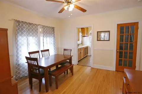 219 Eastholm Rd, Schenectady, NY 12304 photo 8