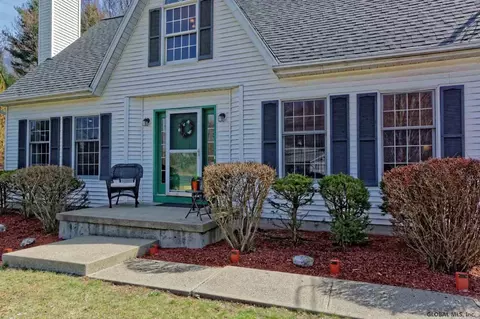 264 Schodack Dr, Schodack, NY 12033 photo 2