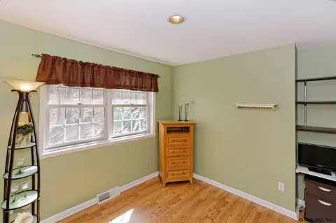 264 Schodack Dr, Schodack, NY 12033 photo 15