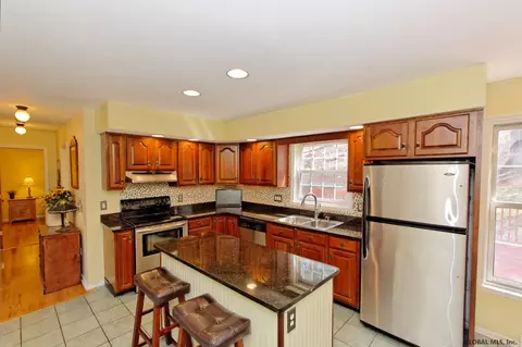 264 Schodack Dr, Schodack, NY 12033 photo 7