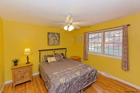 264 Schodack Dr, Schodack, NY 12033 photo 13
