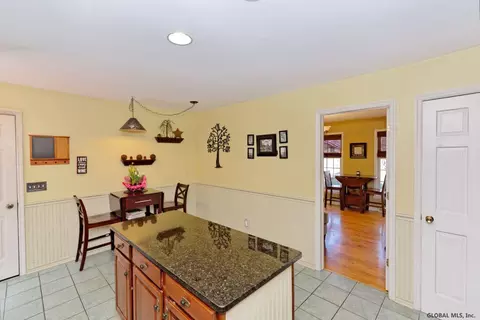 264 Schodack Dr, Schodack, NY 12033 photo 9