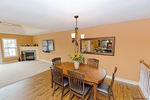 176 Paddock Cir, Schenectady, NY 12306 photo 6