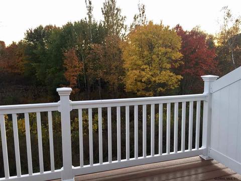 176 Paddock Cir, Schenectady, NY 12306 photo 22