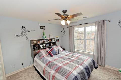 176 Paddock Cir, Schenectady, NY 12306 photo 18