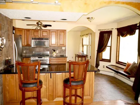 4 Carlyle Ct, Ballston Lake, NY 12019 photo 7