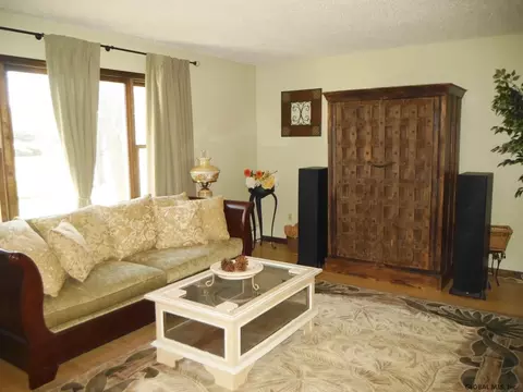 4 Carlyle Ct, Ballston Lake, NY 12019 photo 11
