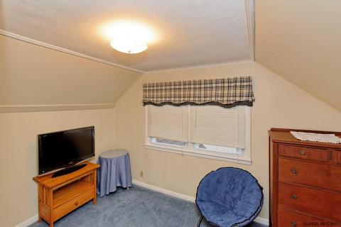 9 Schuster Rd, Schenectady, NY 12303 photo 19