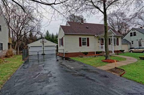 9 Schuster Rd, Schenectady, NY 12303 photo 2