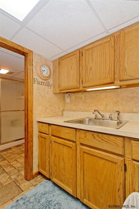 9 Schuster Rd, Schenectady, NY 12303 photo 22