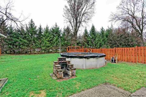 9 Schuster Rd, Schenectady, NY 12303 photo 10