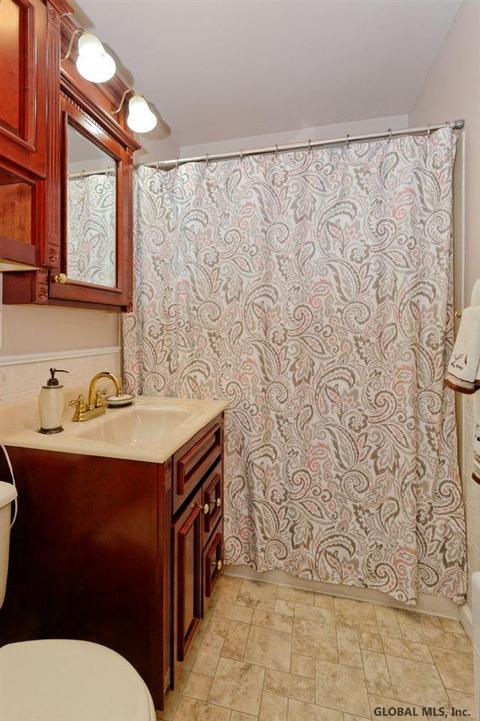 9 Schuster Rd, Schenectady, NY 12303 photo 24