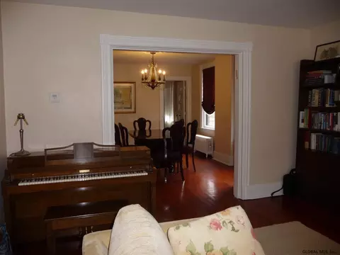 146 Front St, Schenectady, NY 12305 photo 11