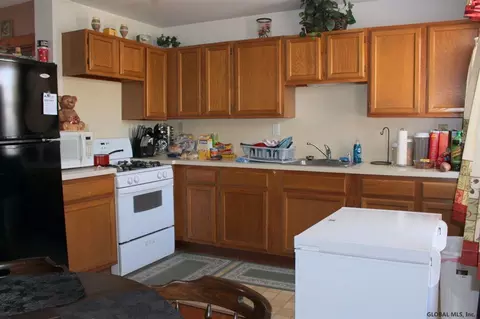 1032 Eastern Ave, Schenectady, NY 12308 photo 9