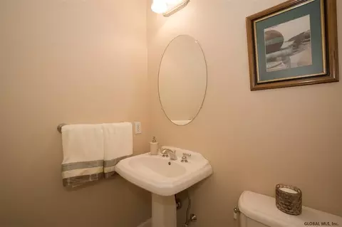 12 Little Dr, Malta, NY 12020 photo 6