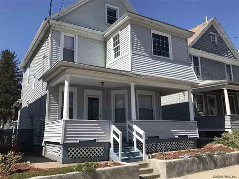 47 Willow Ave, Schenectady, NY 12304 photo 2