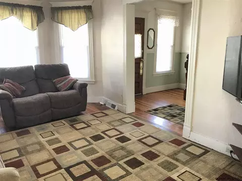 47 Willow Ave, Schenectady, NY 12304 photo 6