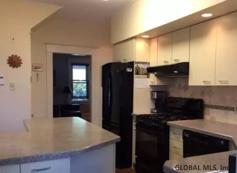 729 Decamp Ave, Schenectady, NY 12309 photo 9
