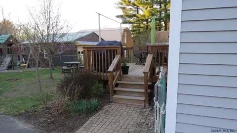 14 Gardner Ter, Delmar, NY 12054 photo 17