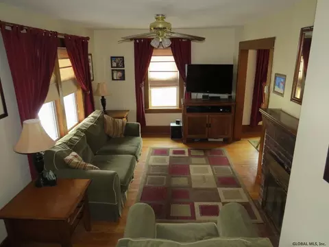 14 Gardner Ter, Delmar, NY 12054 photo 3