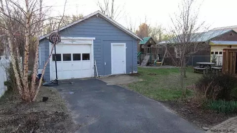 14 Gardner Ter, Delmar, NY 12054 photo 18