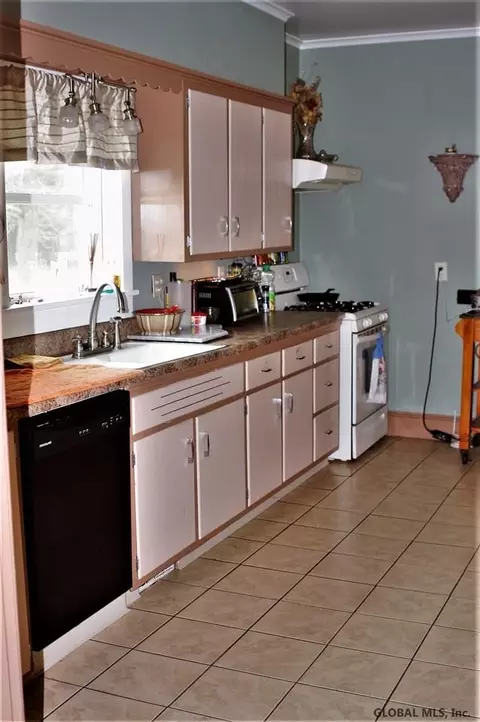 71 N Main St, Broadalbin, NY 12025 photo 7