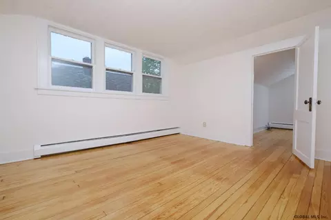 1083 Garner Ave, Schenectady, NY 12309 photo 12