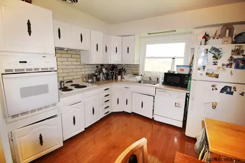 171 Ormond St, Albany, NY 12208 photo 9