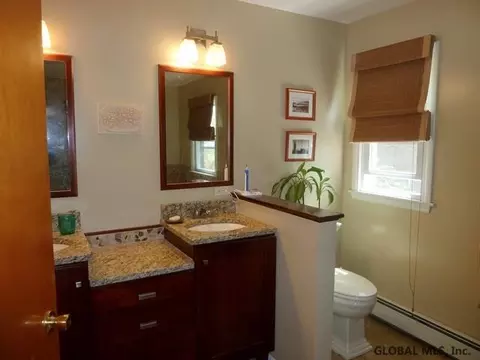 9 Norge Rd, Delmar, NY 12054 photo 7