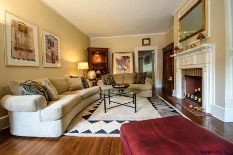 27 Front St, Schenectady, NY 12305 photo 6