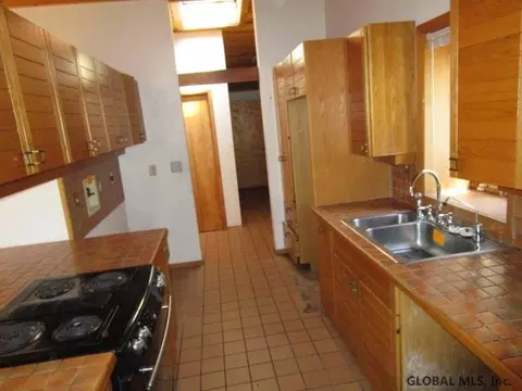 1509 Mcclellan St, Schenectady, NY 12309 photo 8